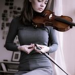 Lidia and the violin - part x of n