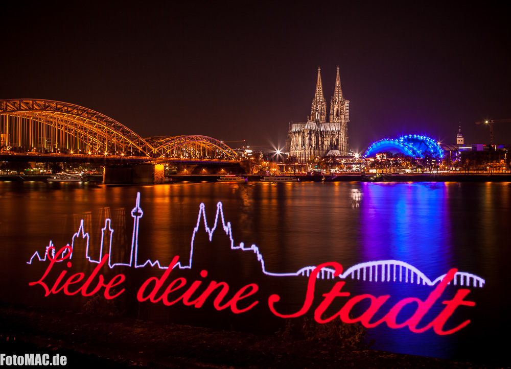 Liebe Deine Stadt Foto Bild Fotokunst Licht Und Feuer Lightwriting Lightpainting Bilder Auf Fotocommunity