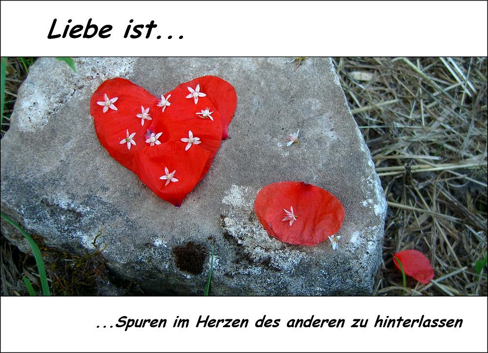 LIEBE IST...Spuren..