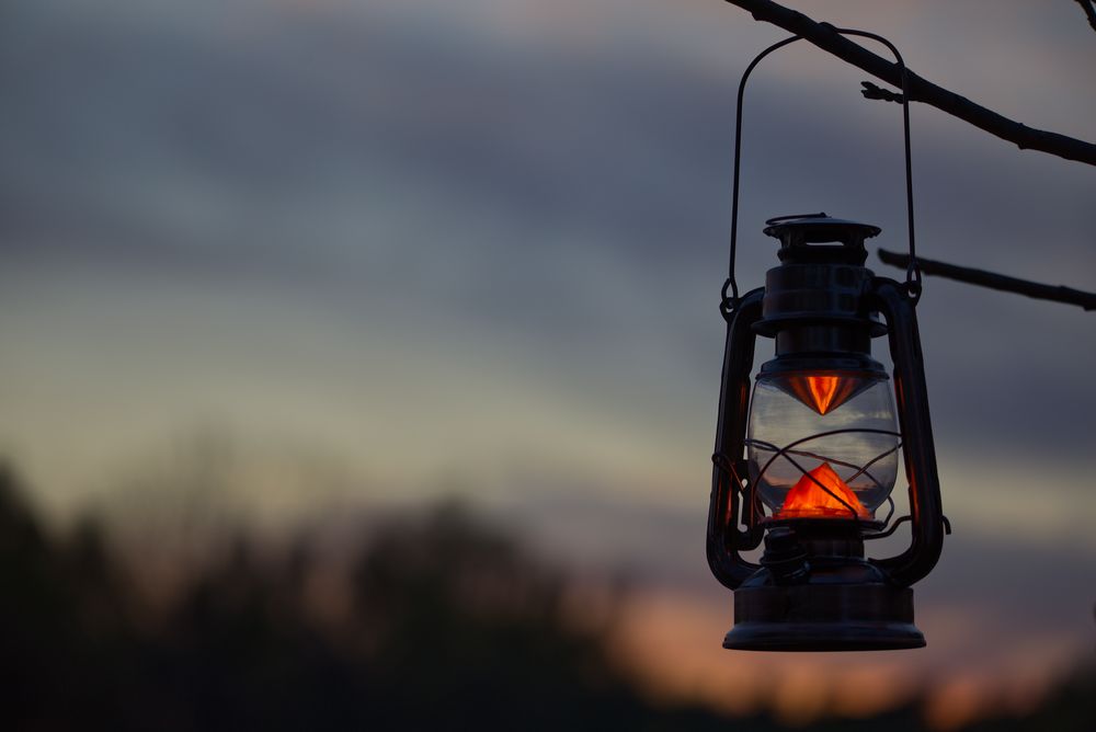 *** Lieber ein Licht anzünden ... ***