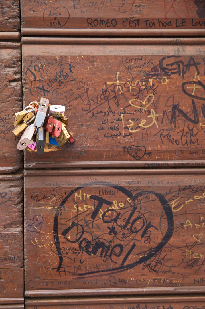 Liebes-Schlösser bei Romeo&Julia in Verona