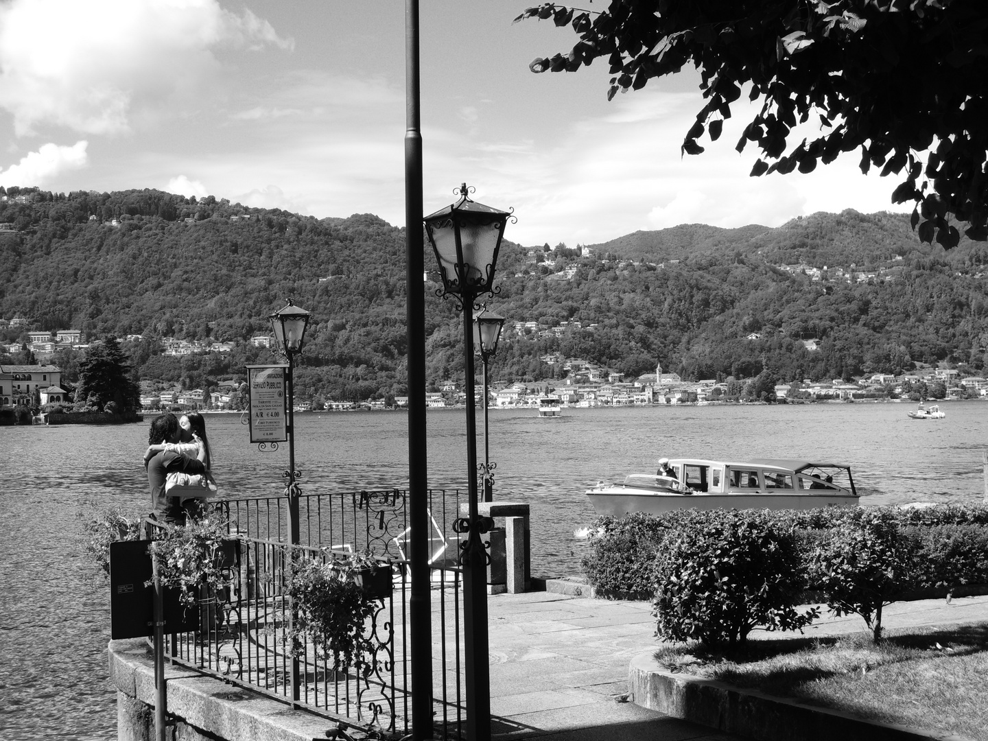 Liebespaar am Lago die Orta / Ortasee