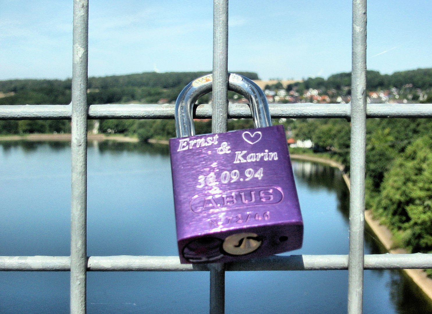 Liebesschloß an der Sperrmauer