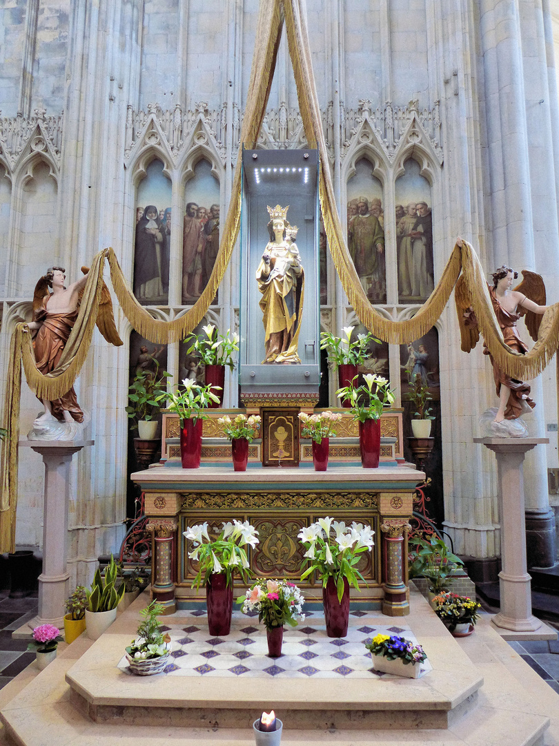 Liebfrauenbasilika in Tongern/Belgien