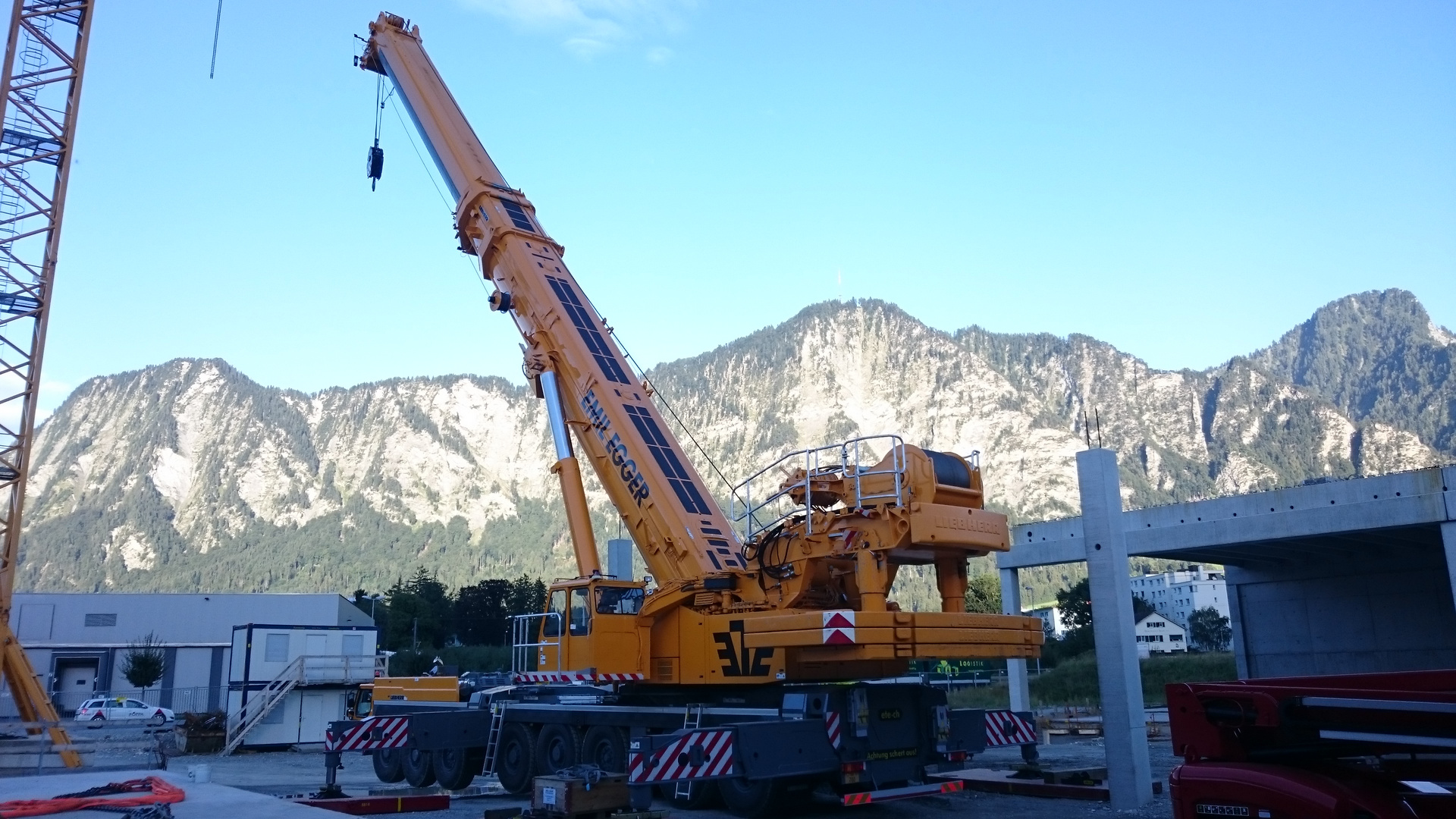 LIEBHERR 1500-8.1