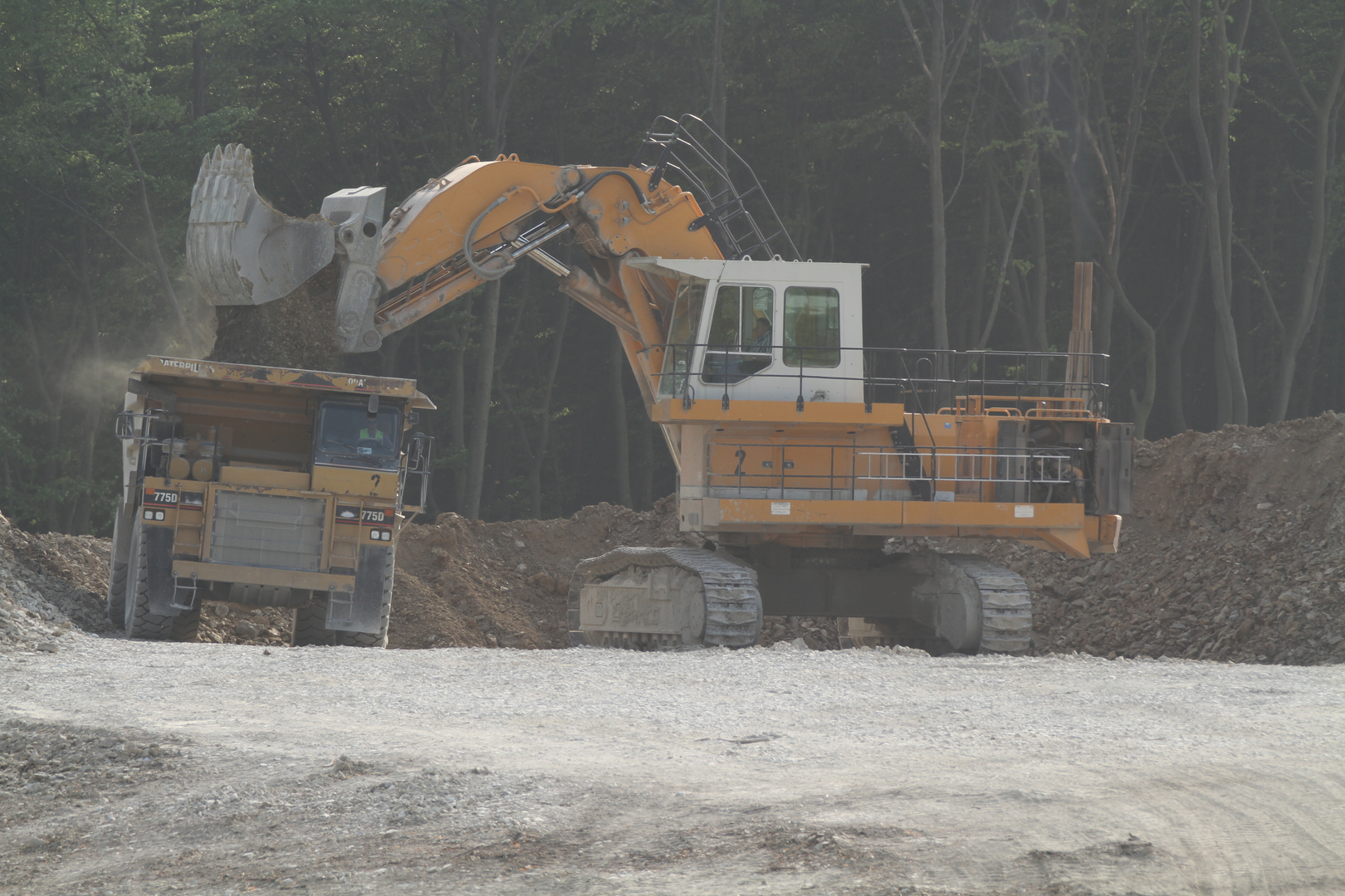 Liebherr 992 im Steinbruch Lengerich