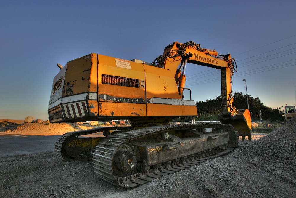  LIEBHERR  - Nowotnik  . . . (Schaufellader / Bagger )