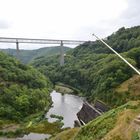 Liebherr Schwerlastkran vor dem Viaduc des Fades