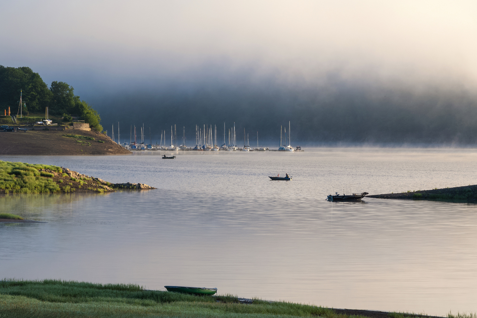 Lieblingsorte - morgens am Edersee - der Nebel geht