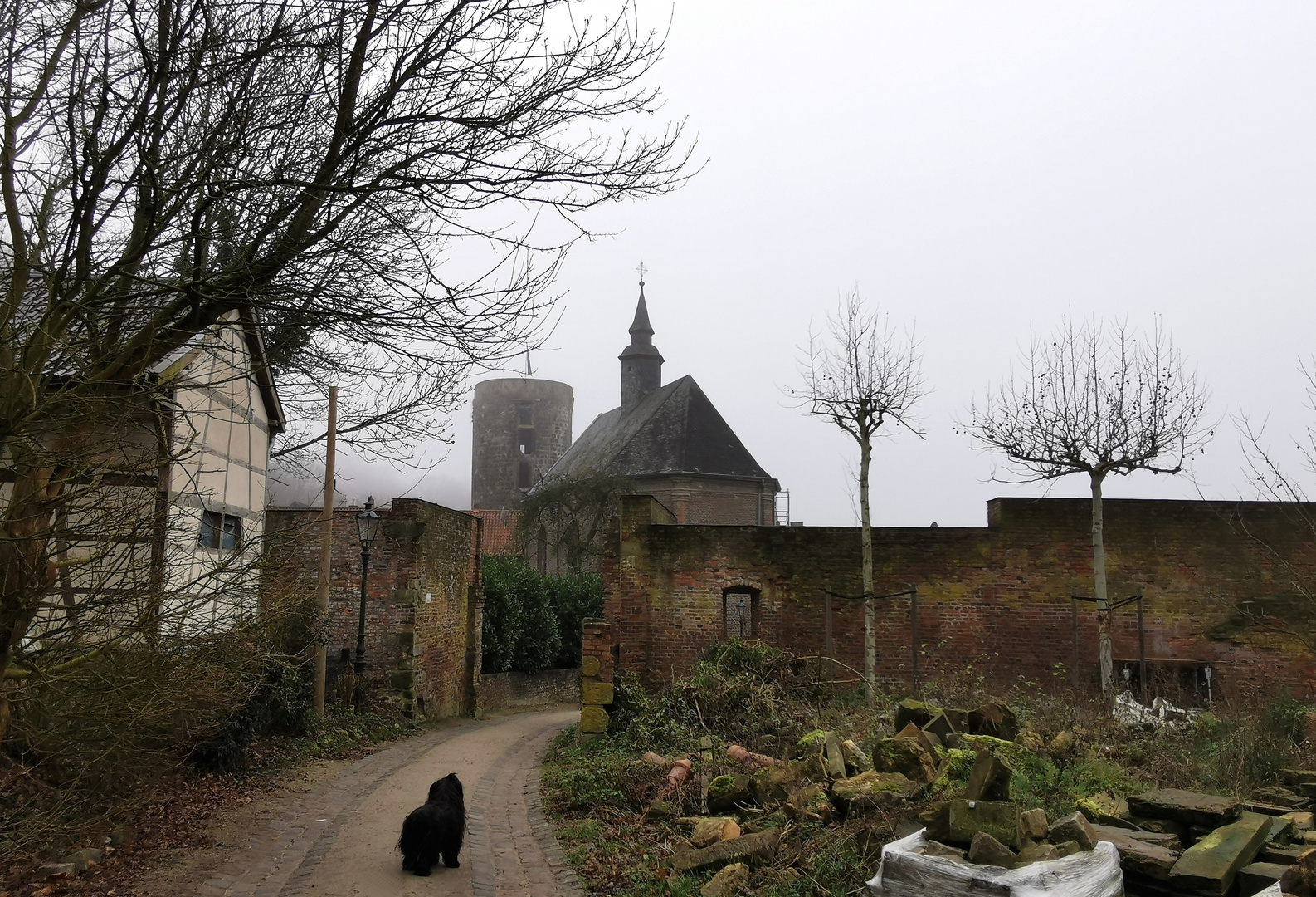 Liedberg im Nebel...