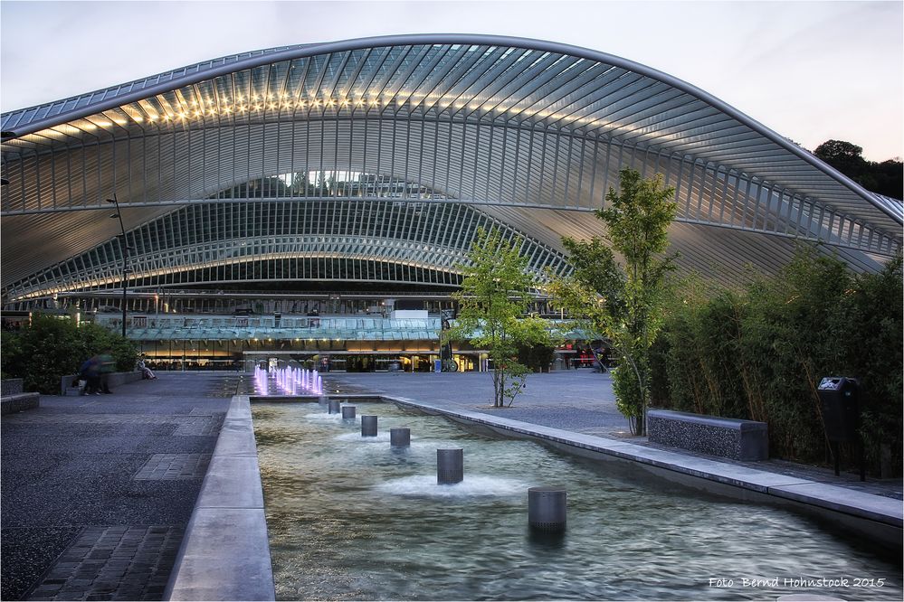 Liège-Guillemins Bahnhof der besonderen Art ...