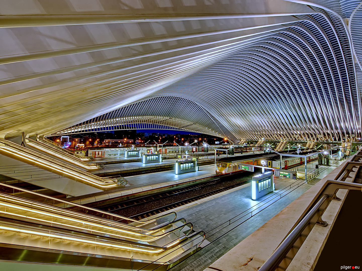 Liège-Guillemins um 20:09 Uhr