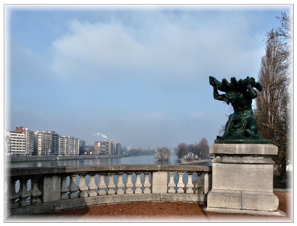 LIEGE, la meuse et la dérivation