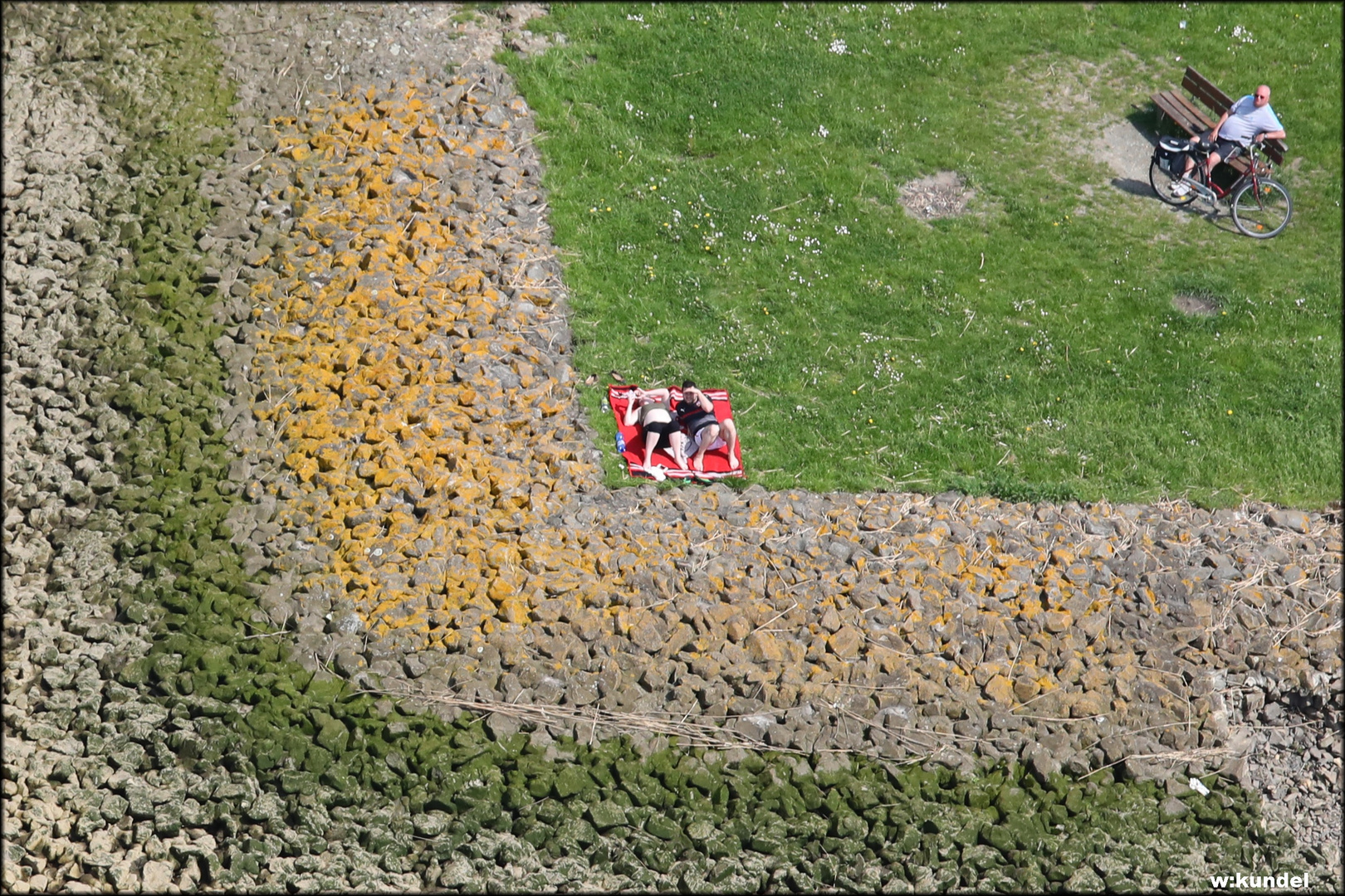 Liegen und Sitzen