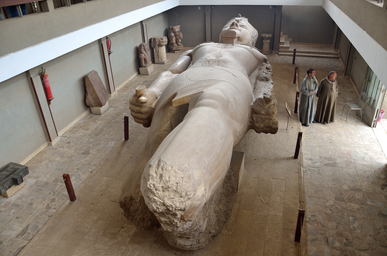 Liegende Kolossalstatue von Ramses II