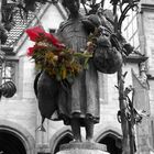 Liesel mit Gaensen und Blumen