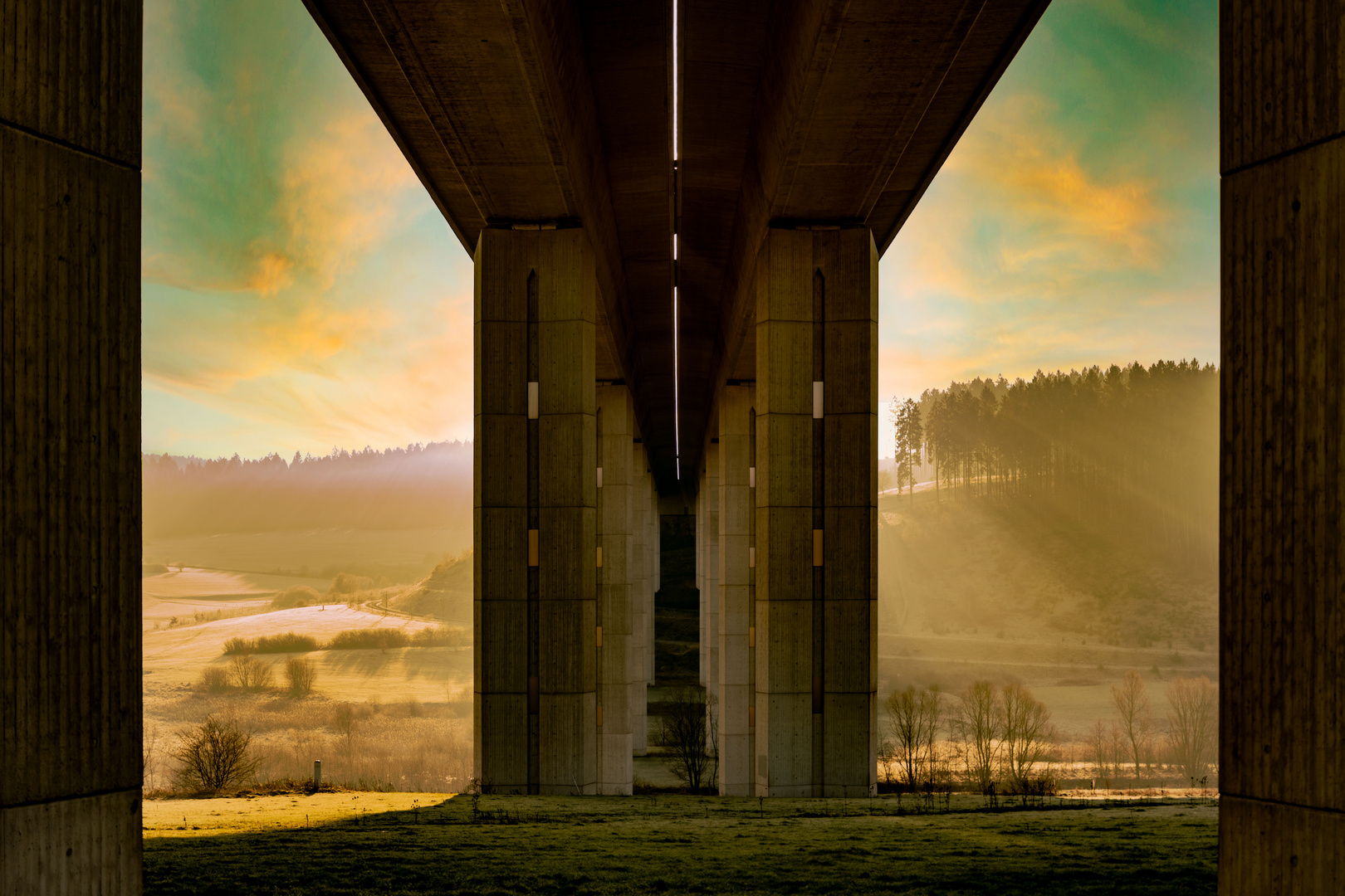 Liesertalbrücke bei Sonnenaufgang