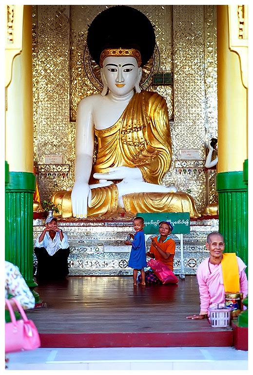 LIFE AT SHWEDAGON...