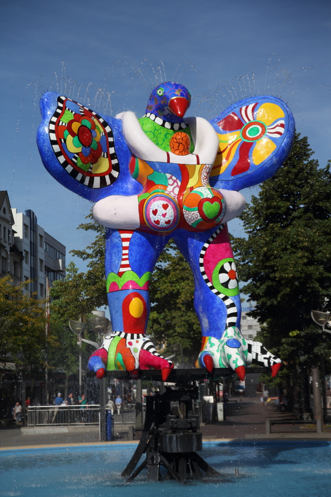 Lifesaver Brunnen von Niki de Saint  Phalle in Duisburg 