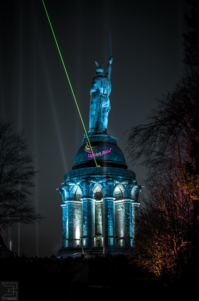 Light Art am Hermannsdenkmal März 2014 2