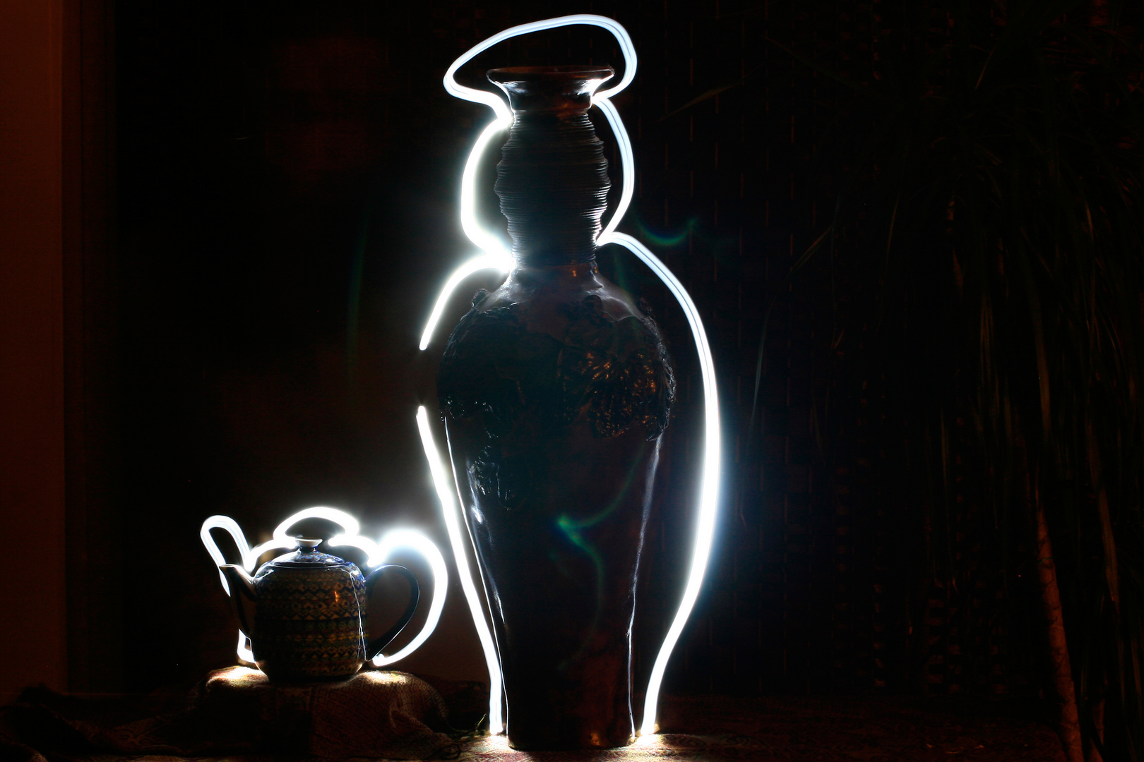 light graffiti and vase