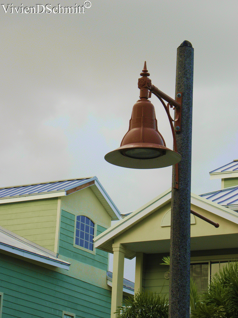 Light post at Little Harbor