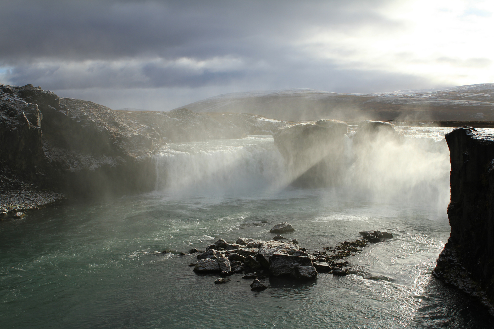 Light show at Goðafoss