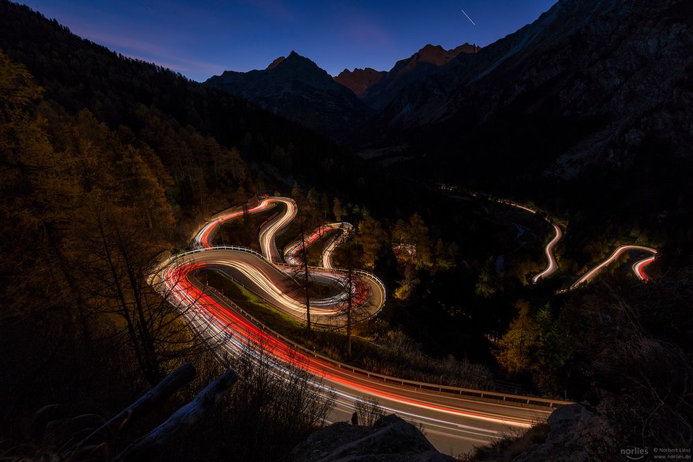 light trails at Malojapass