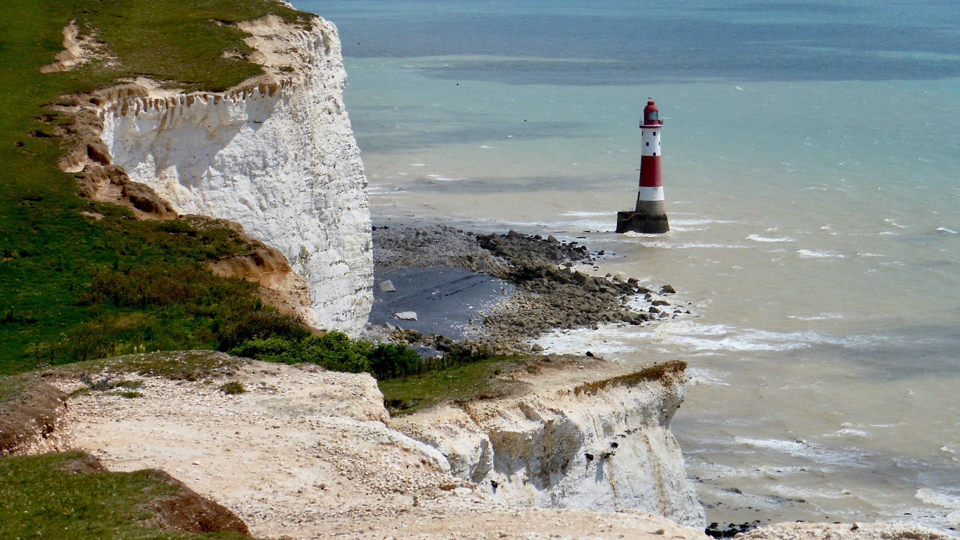 Lighthouse aginst Rock