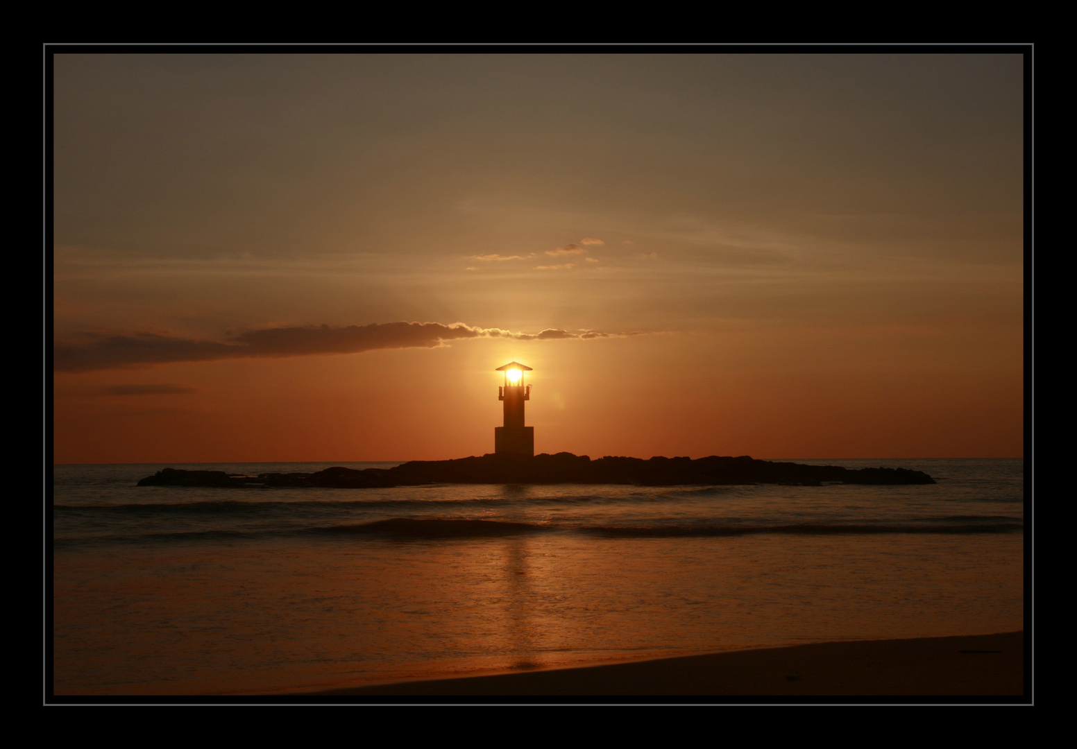 LIGHThouse ... framed & clean ;)