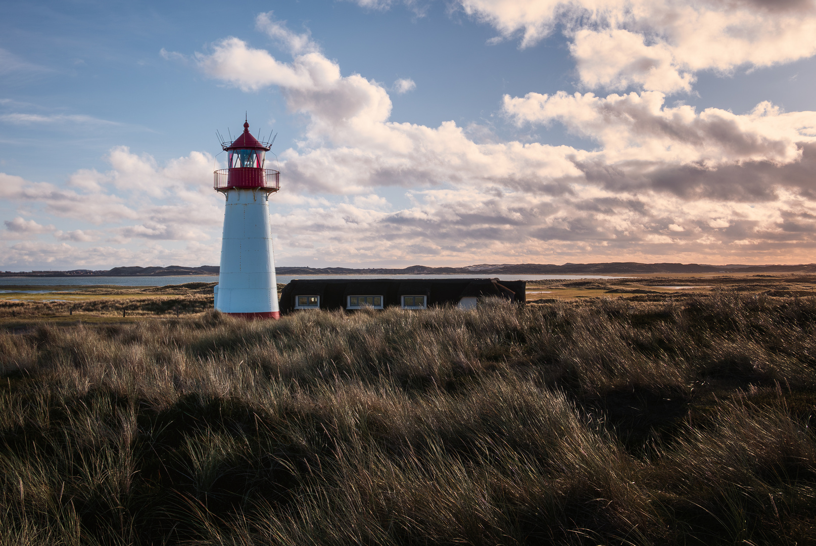 ... lighthouse house ...