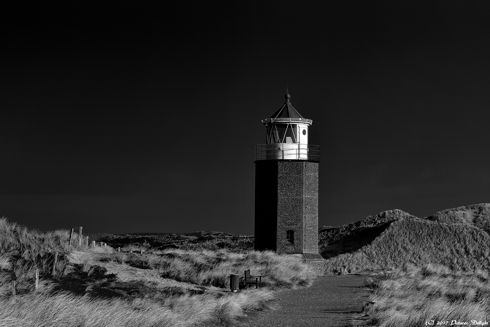 - Lighthouse in the dark -