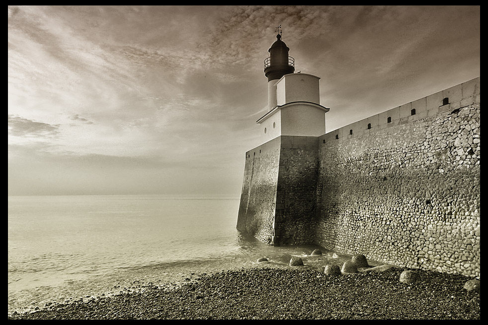 lighthouse Le Tréport