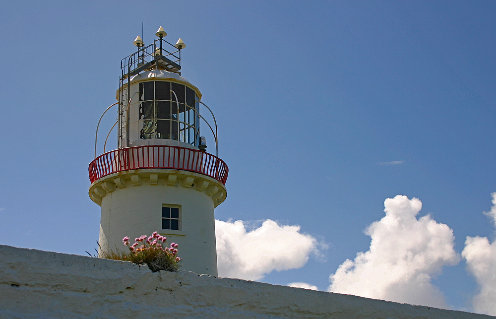 Lighthouse mit...