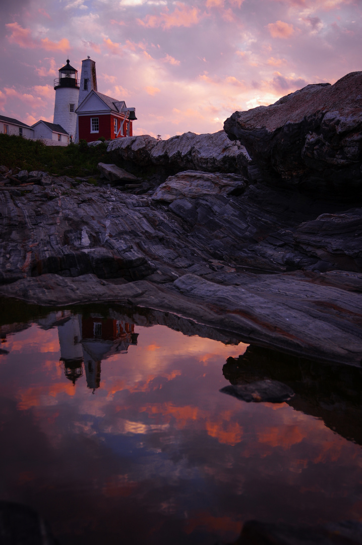 Lighthouse on the Rocks