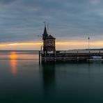 "Lighthouse, south pier.......VI"