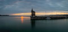 "Lighthouse, south pier.......VI"