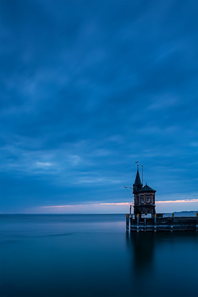 "Lighthouse, south pier.......VIII"