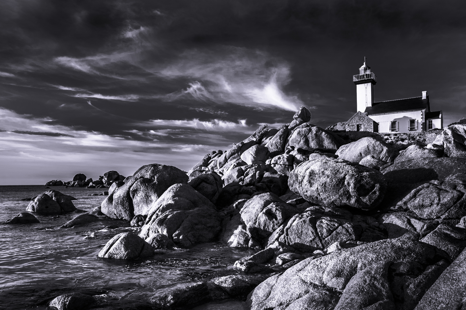 Lighthouses - Pontusval, Brittany