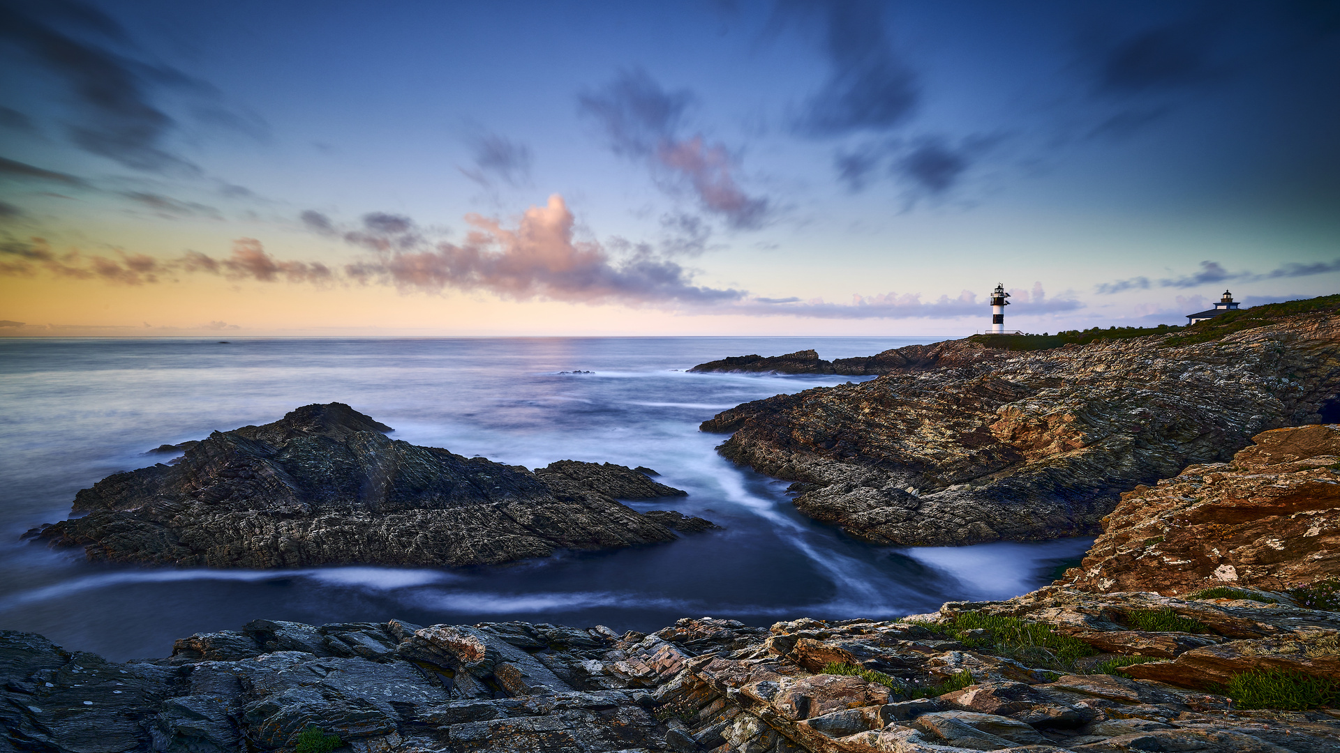 Lighthouses - Tower, island and ocean