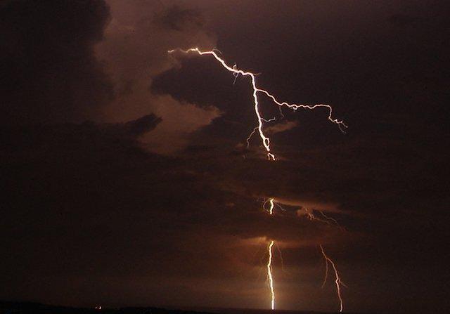 Lightning 2 - Colombia Barranquilla Mirador Del Mar