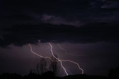 Lightning strikes !