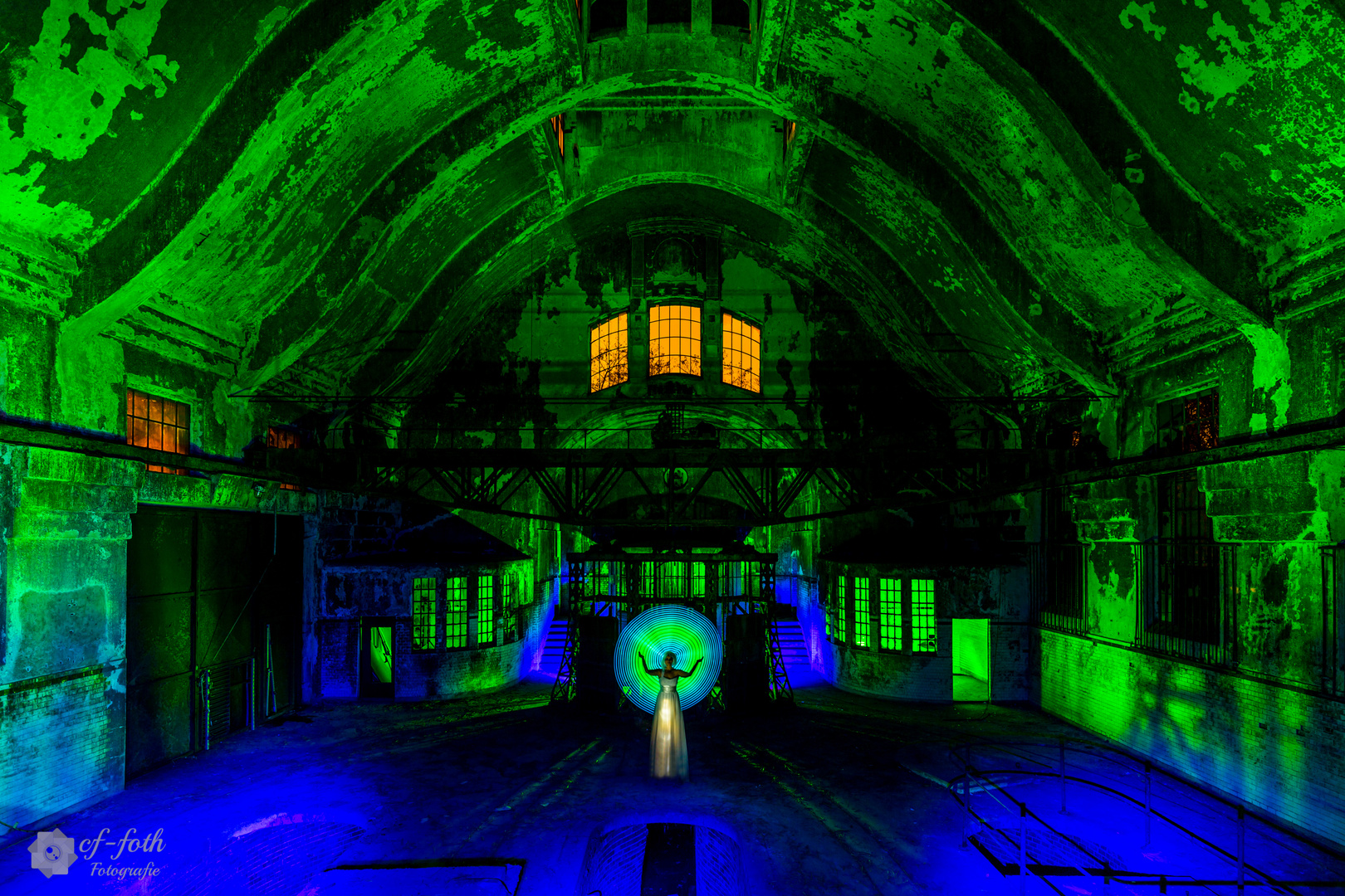 Lightpainting im Lost Place mit Model