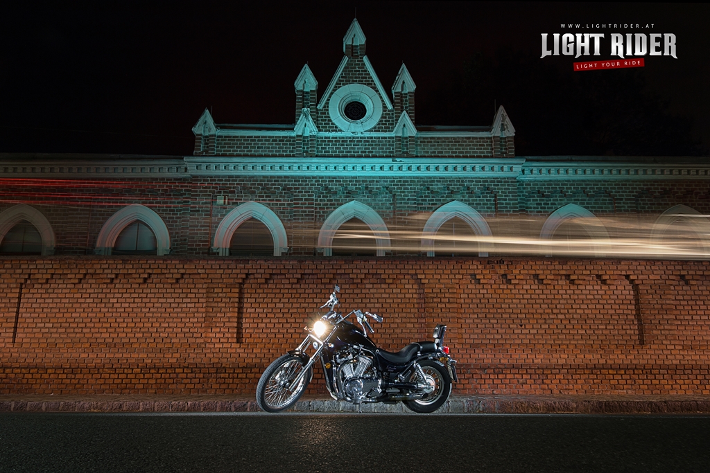 Lightpainting Suzuki VS 800 Intruder - Lightrider.at