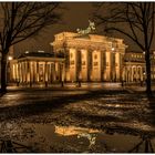 [lights of berlin - brandenburger tor - reflection]