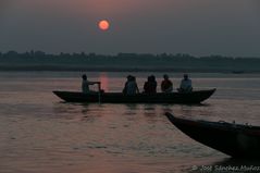 Lights of the sun of the new day in Varanasi.