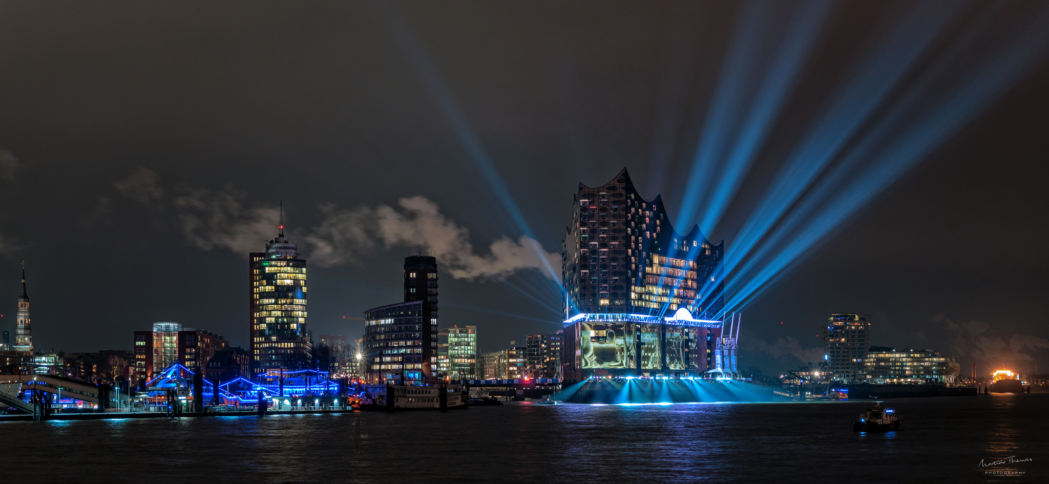 Lightshow an der Elbphilharmonie