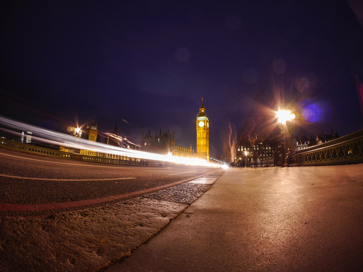 Lighttrain am Big Ben