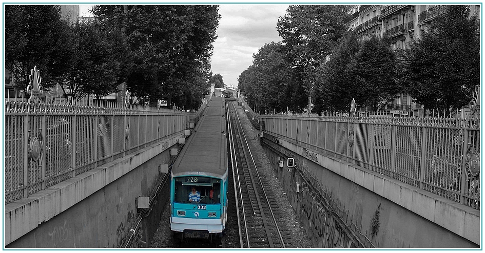 Ligne 2: Station Barbès-Rochechouart