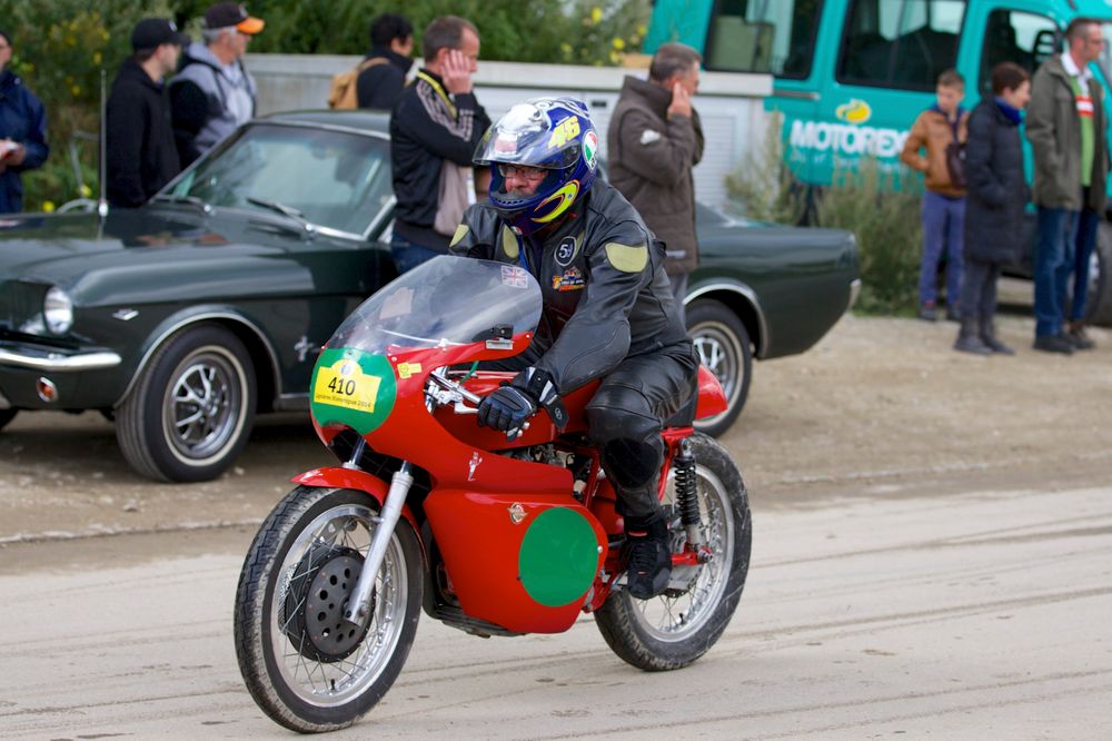 Lignières Historique 2014 Honda / Ducati CB couursifié / Mack 3